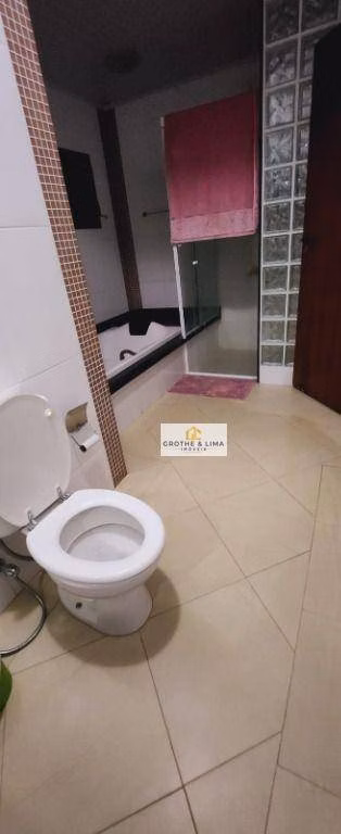 Sítio de 11 ha em Jacareí, SP