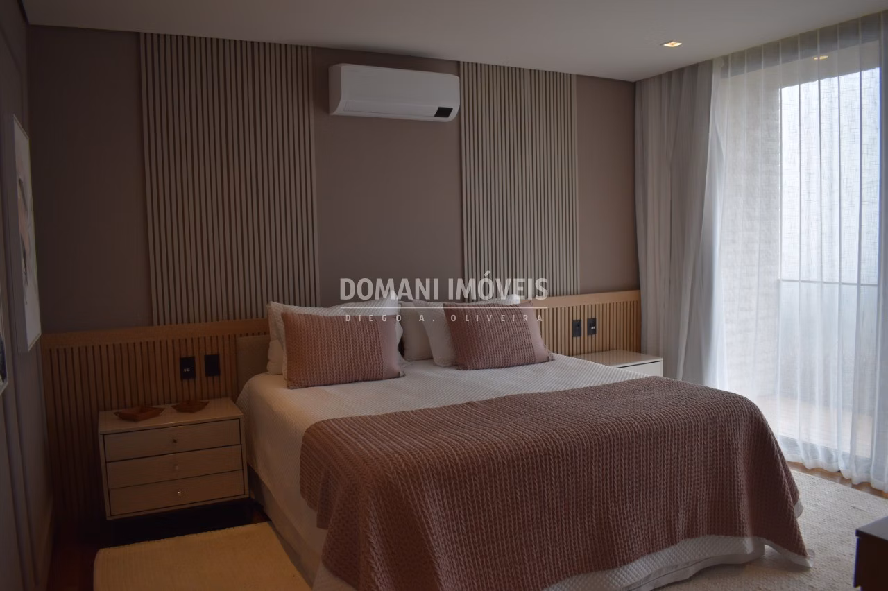 Casa de 6.610 m² em Campos do Jordão, SP