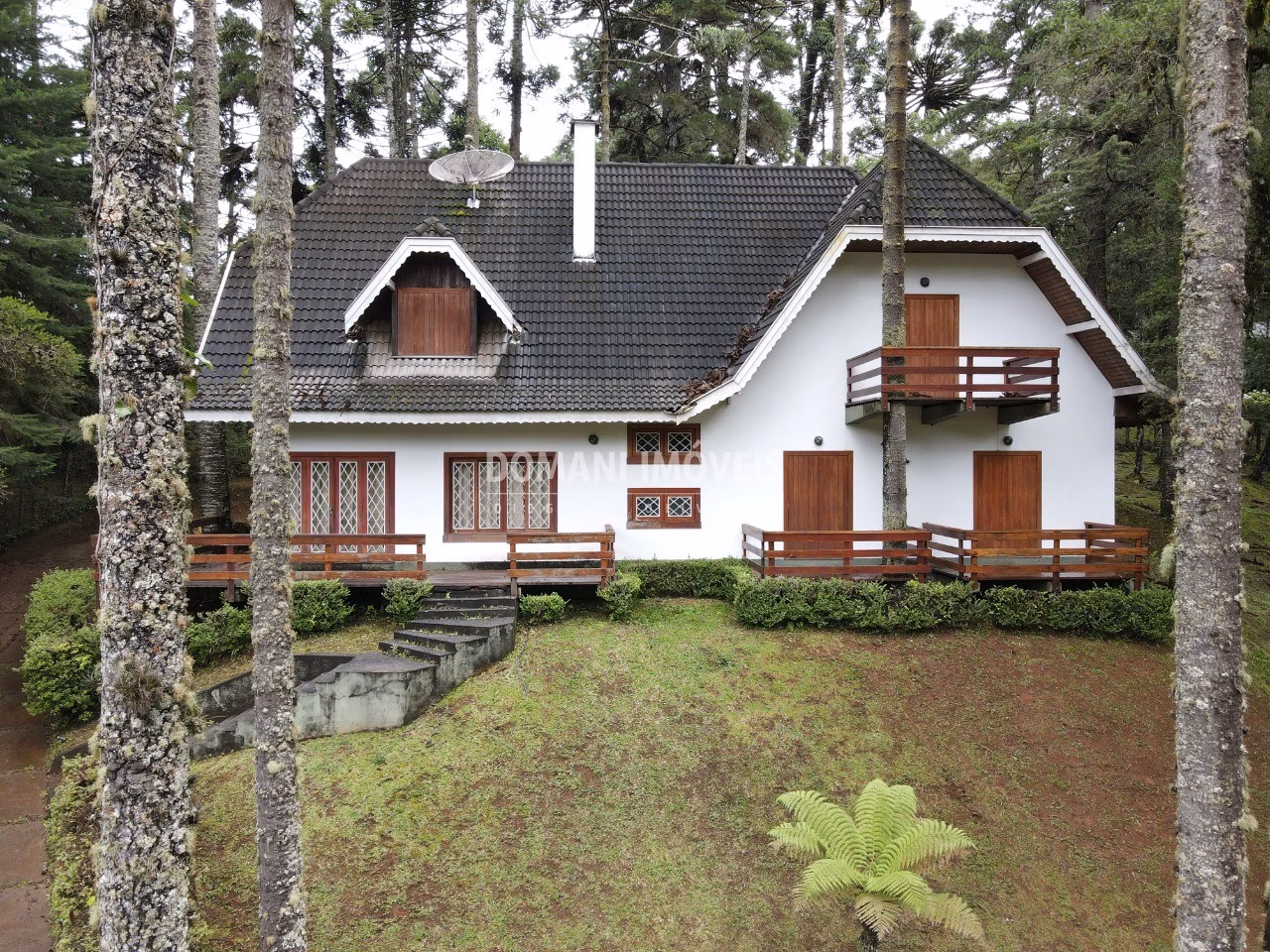 House of 2,030 m² in Campos do Jordão, SP, Brazil