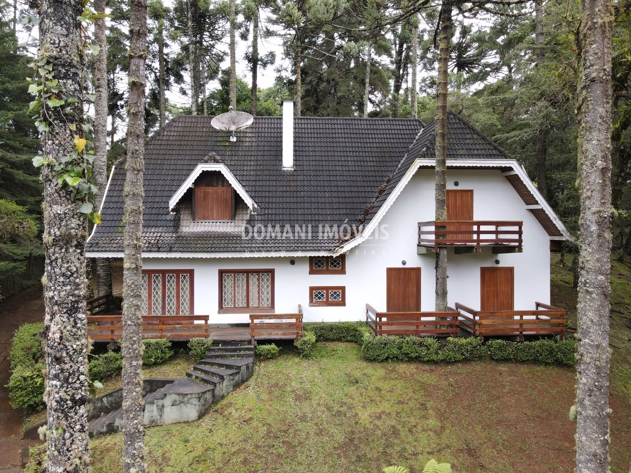 House of 2,030 m² in Campos do Jordão, SP, Brazil