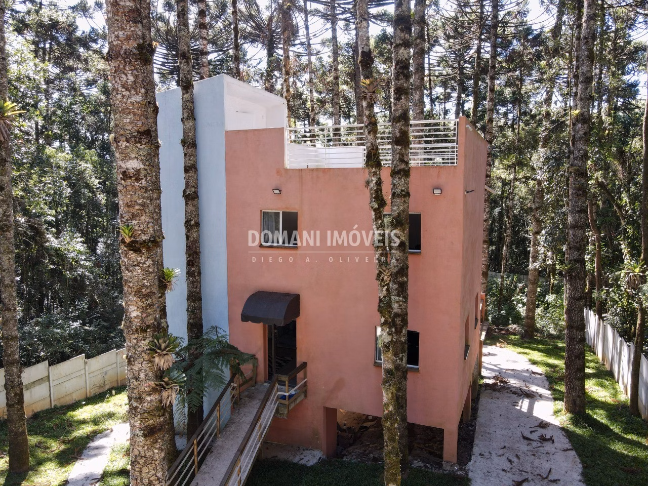 House of 1,110 m² in Campos do Jordão, SP, Brazil