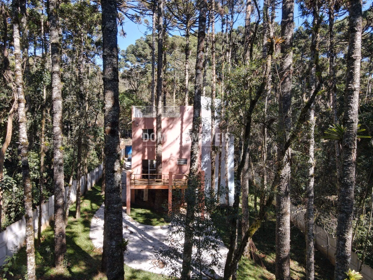 House of 1,110 m² in Campos do Jordão, SP, Brazil