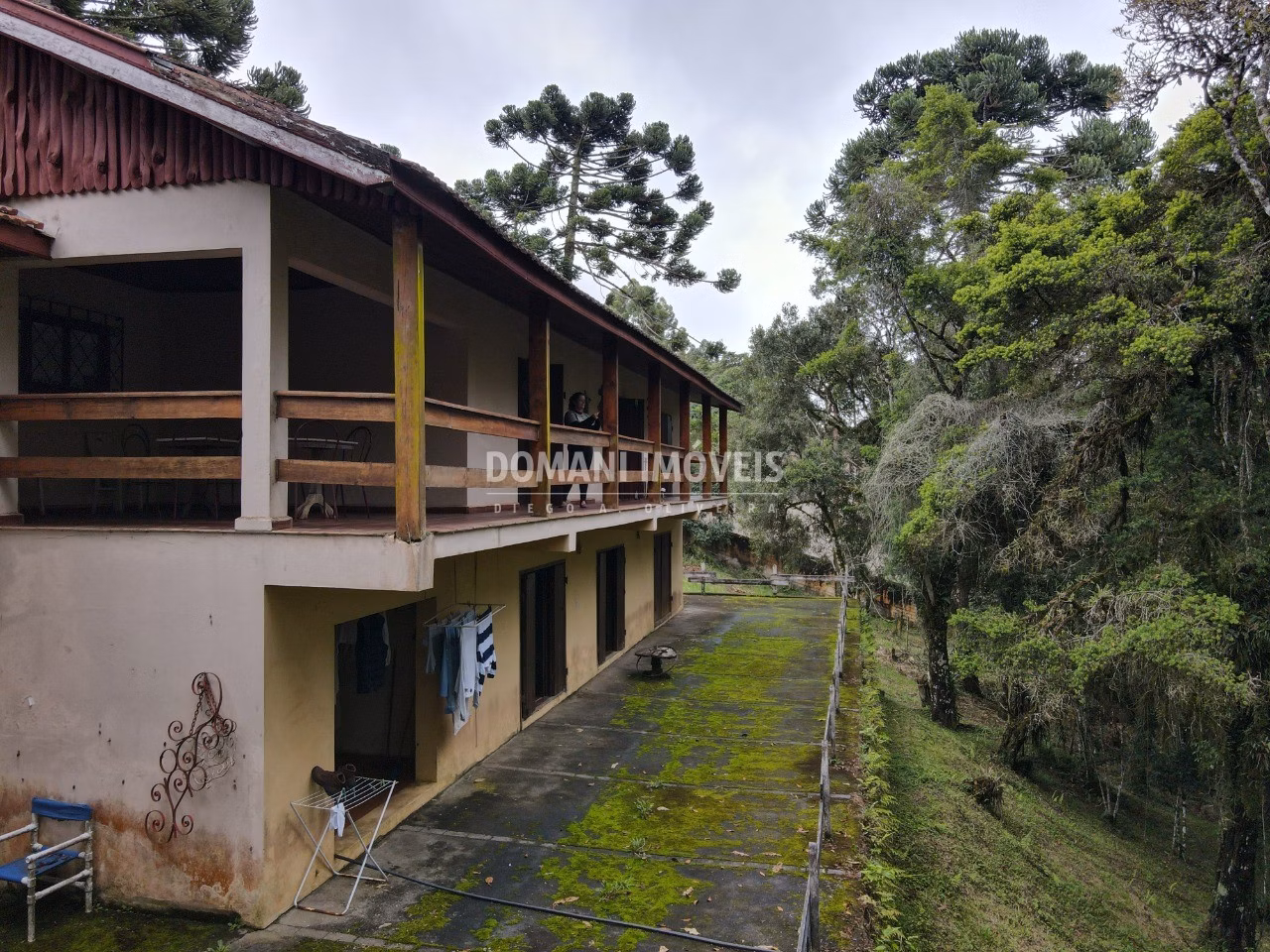 Casa de 1.010 m² em Campos do Jordão, SP