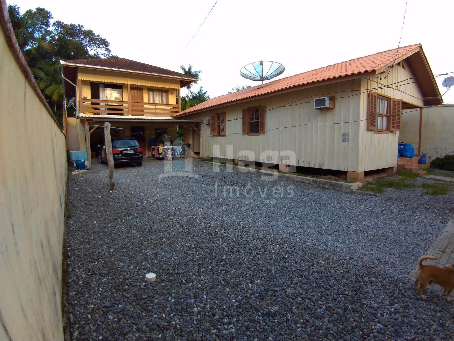 Casa de 375 m² em Guabiruba, SC