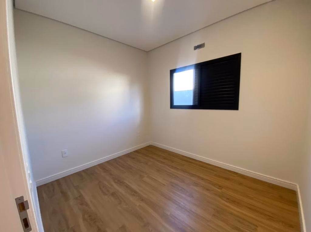 Casa de 250 m² em Hortolândia, SP