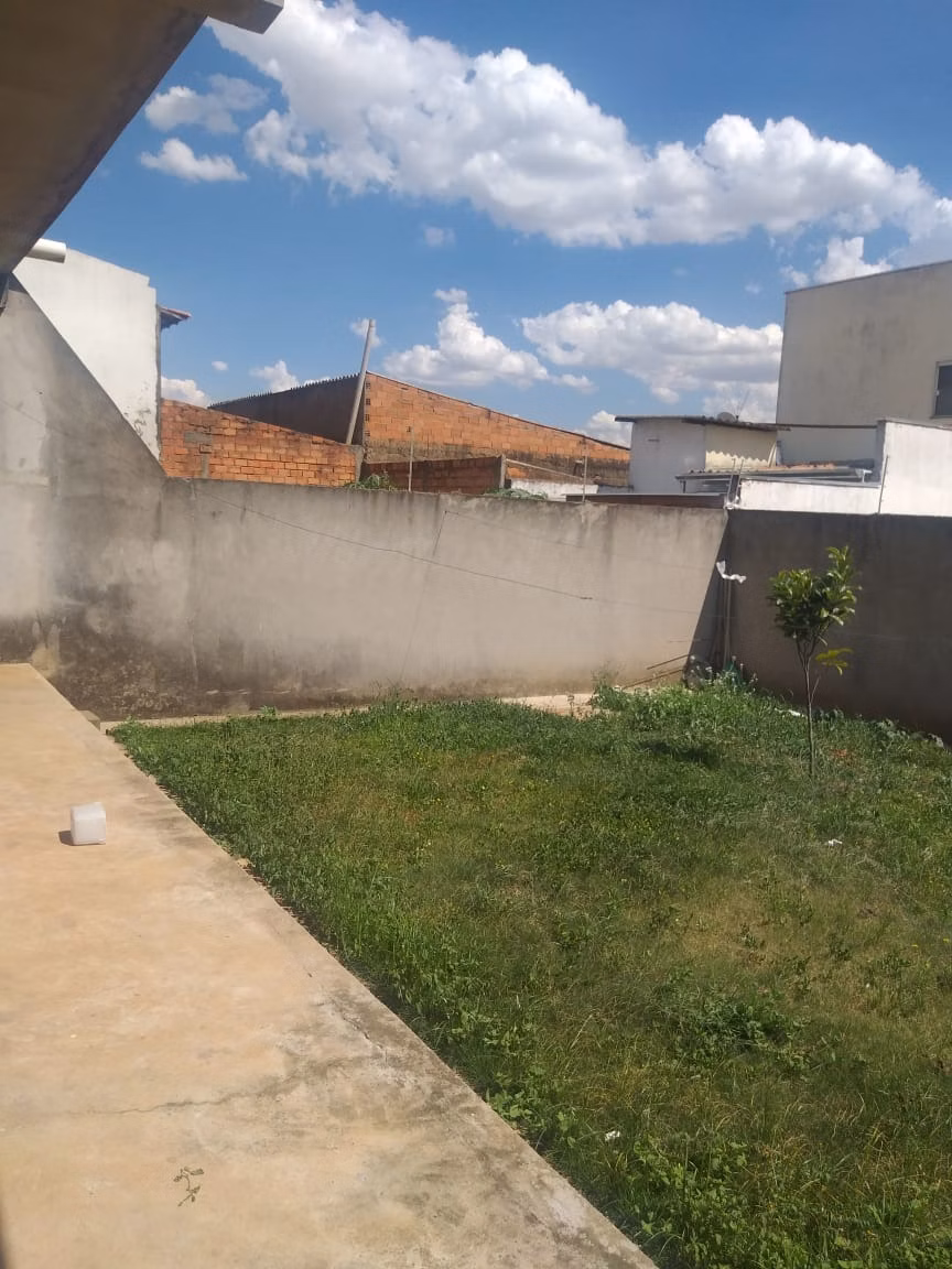 Casa de 300 m² em Paulínia, SP