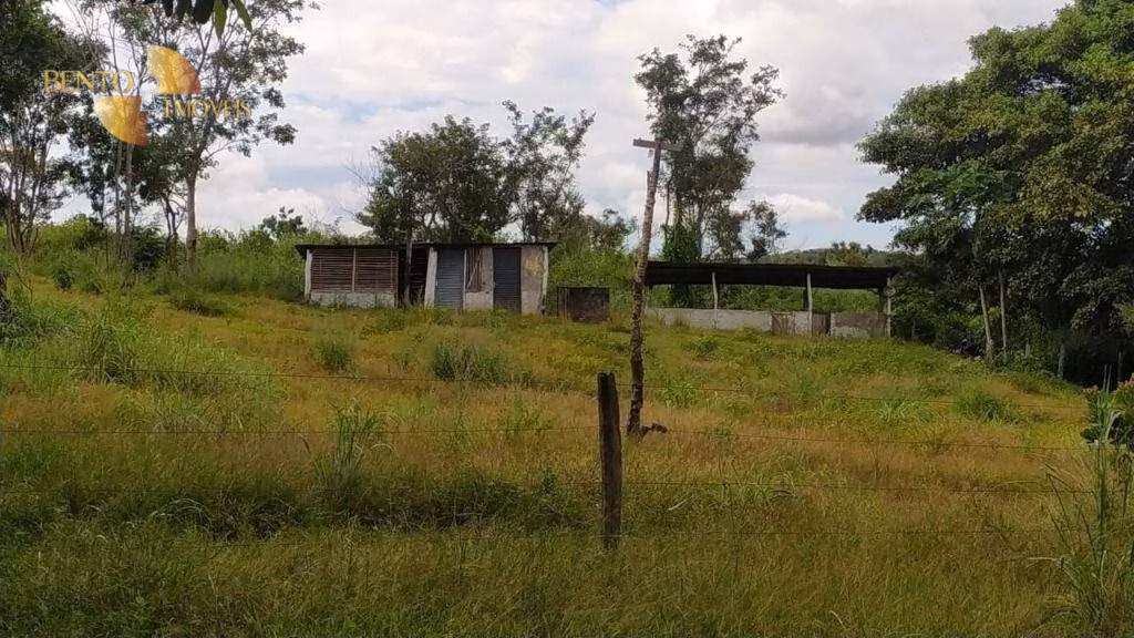 Sítio de 70 ha em Nossa Senhora do Livramento, MT