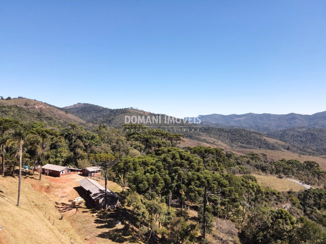 Casa de 7.100 m² em Campos do Jordão, SP