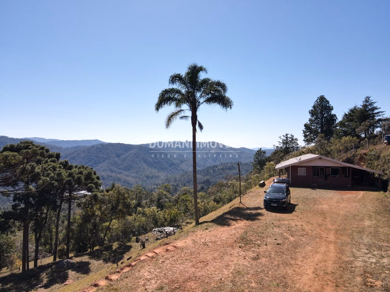 Casa de 7.100 m² em Campos do Jordão, SP