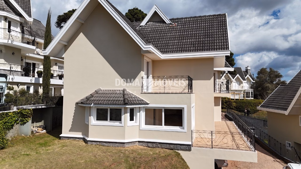 House of 1,030 m² in Campos do Jordão, SP, Brazil