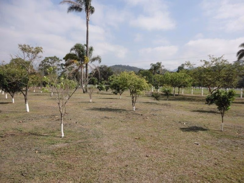 Sítio de 14 ha em Pindamonhangaba, SP