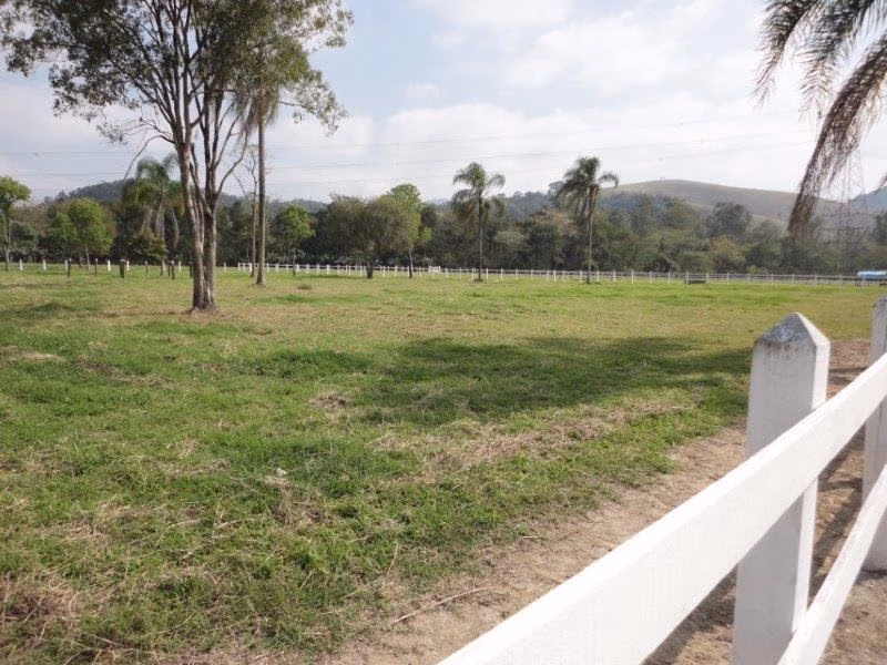 Sítio de 14 ha em Pindamonhangaba, SP