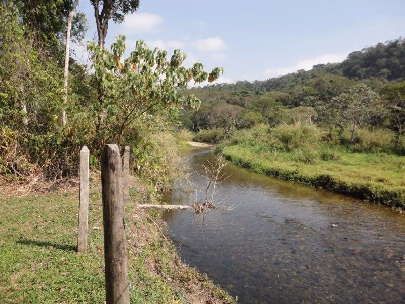 Sítio de 14 ha em Pindamonhangaba, SP
