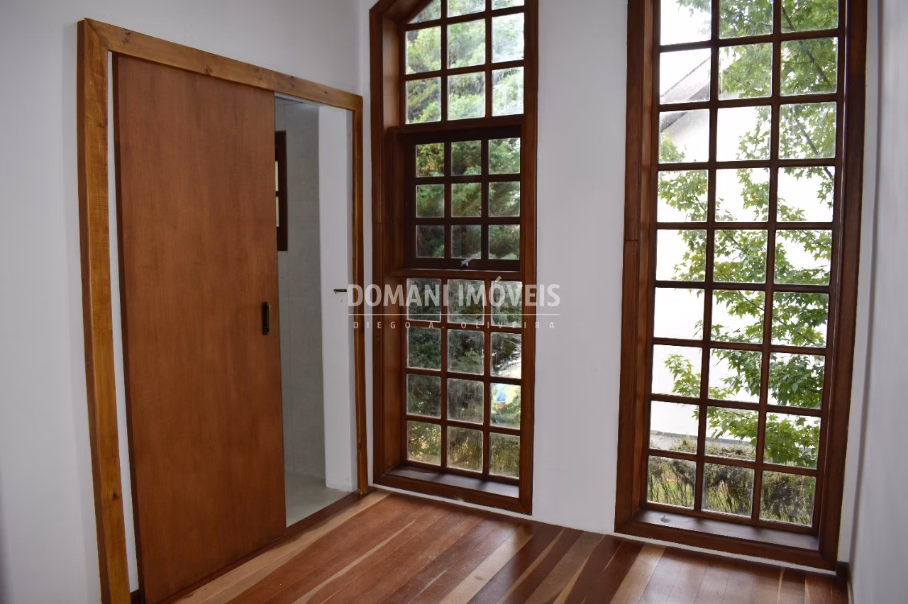 House of 350 m² in Campos do Jordão, SP, Brazil