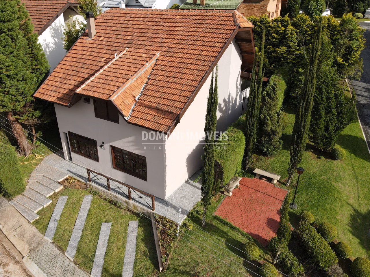 House of 350 m² in Campos do Jordão, SP, Brazil