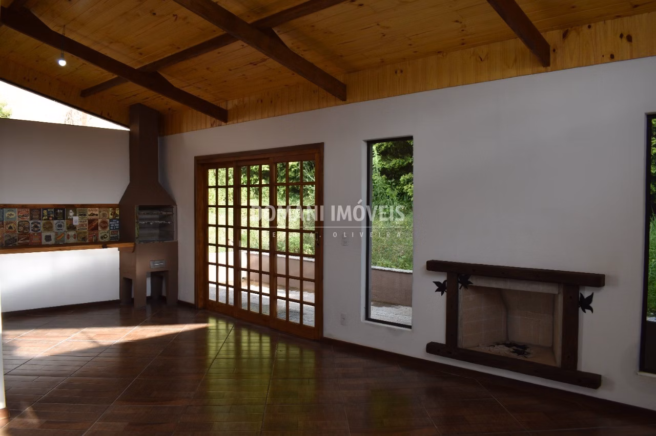 House of 350 m² in Campos do Jordão, SP, Brazil