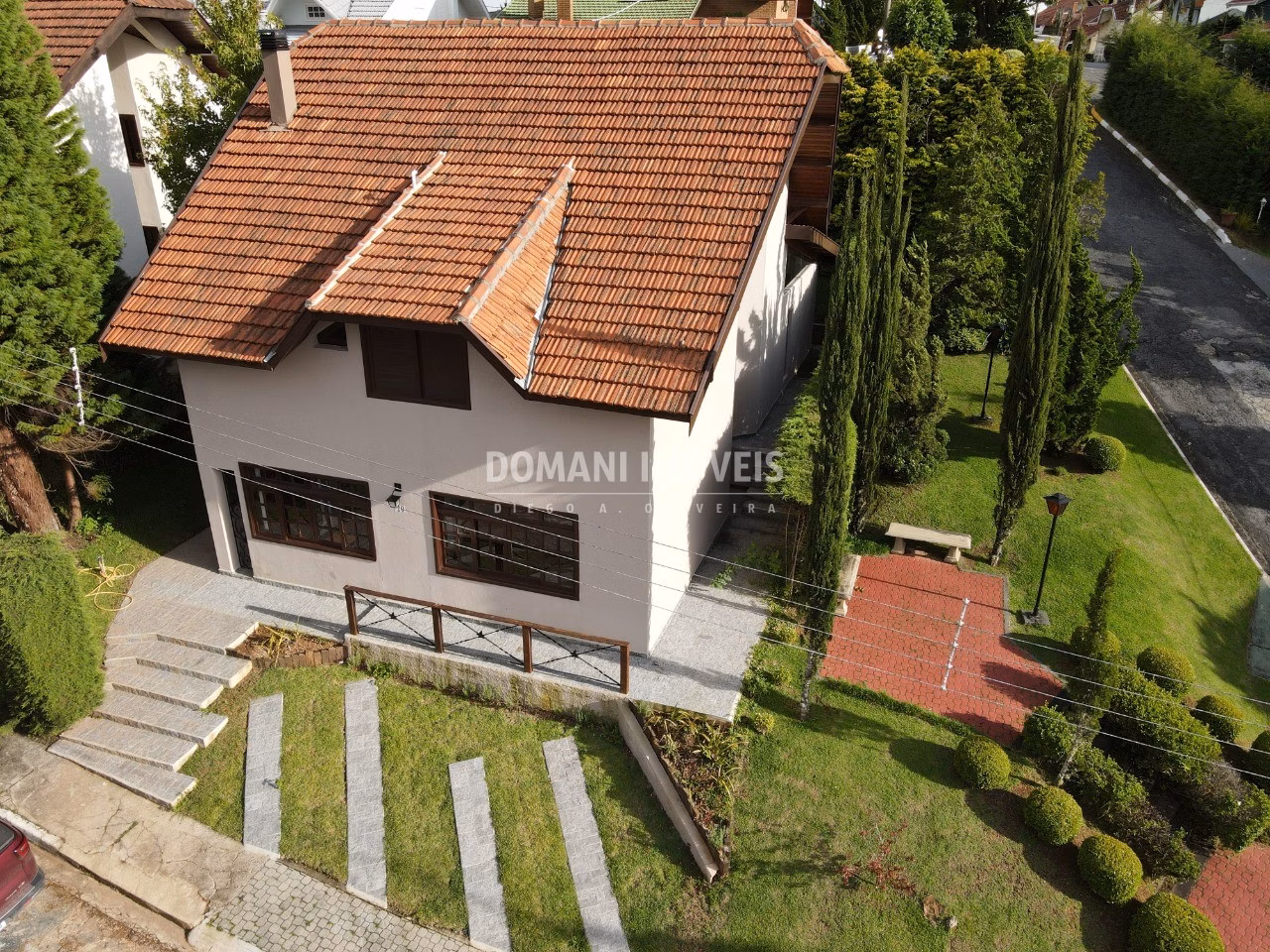 House of 350 m² in Campos do Jordão, SP, Brazil
