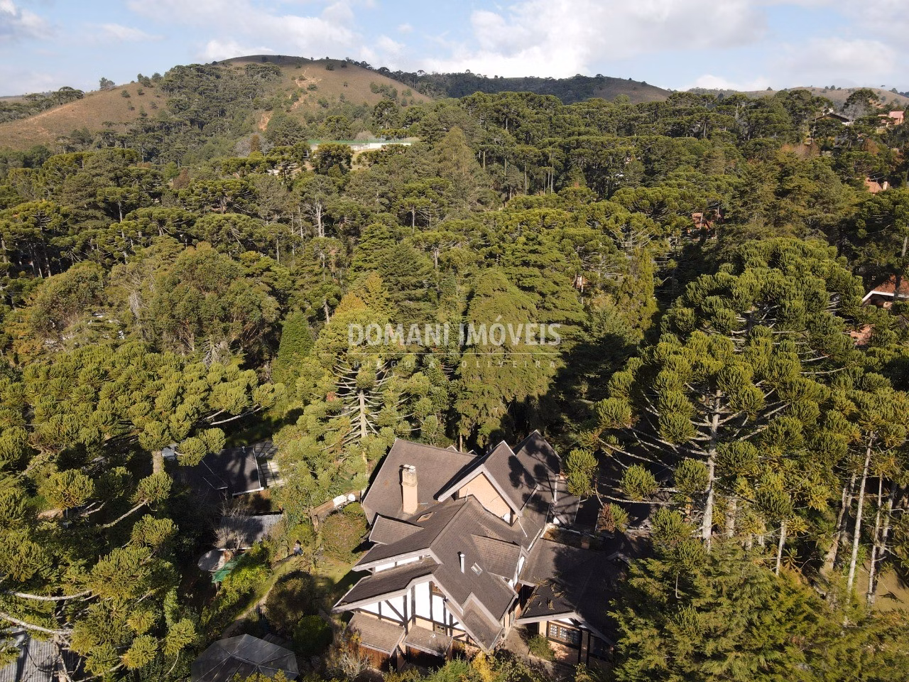 House of 2,500 m² in Campos do Jordão, SP, Brazil
