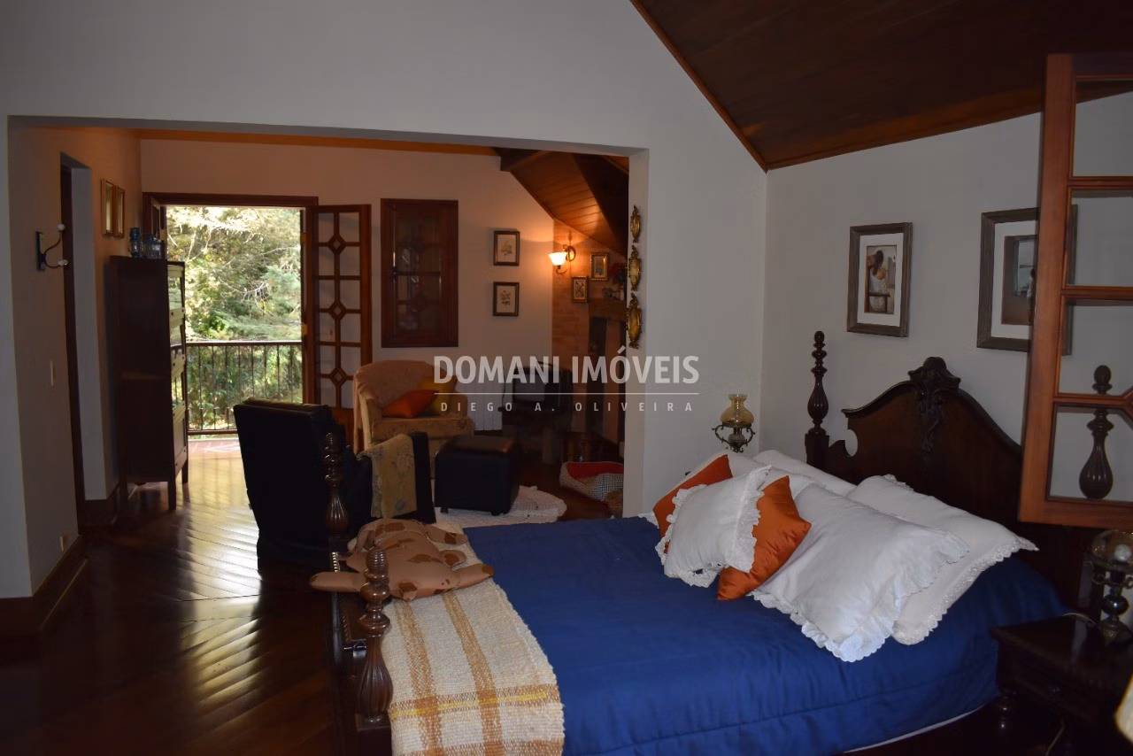 Casa de 2.500 m² em Campos do Jordão, SP