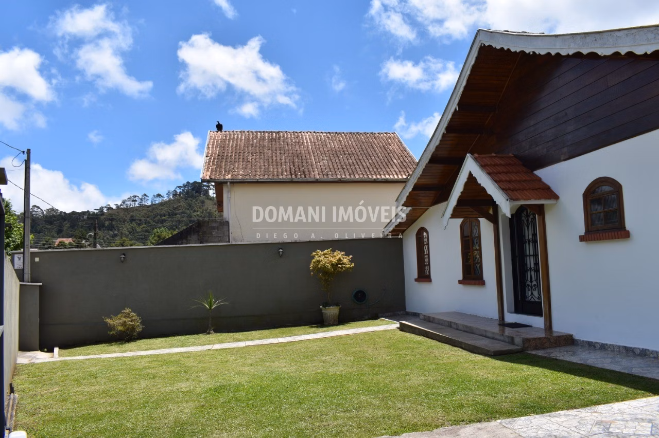 Casa de 560 m² em Campos do Jordão, SP