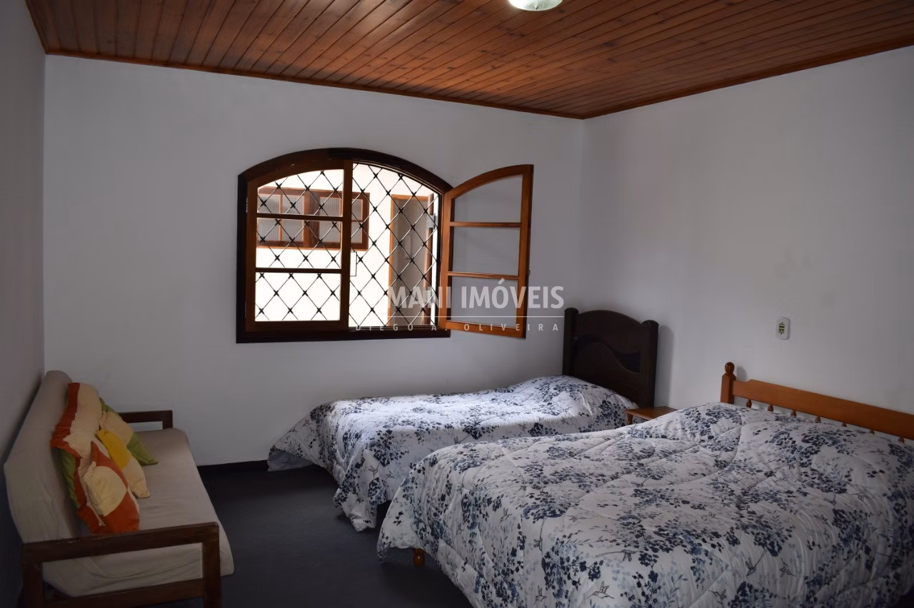 Casa de 560 m² em Campos do Jordão, SP