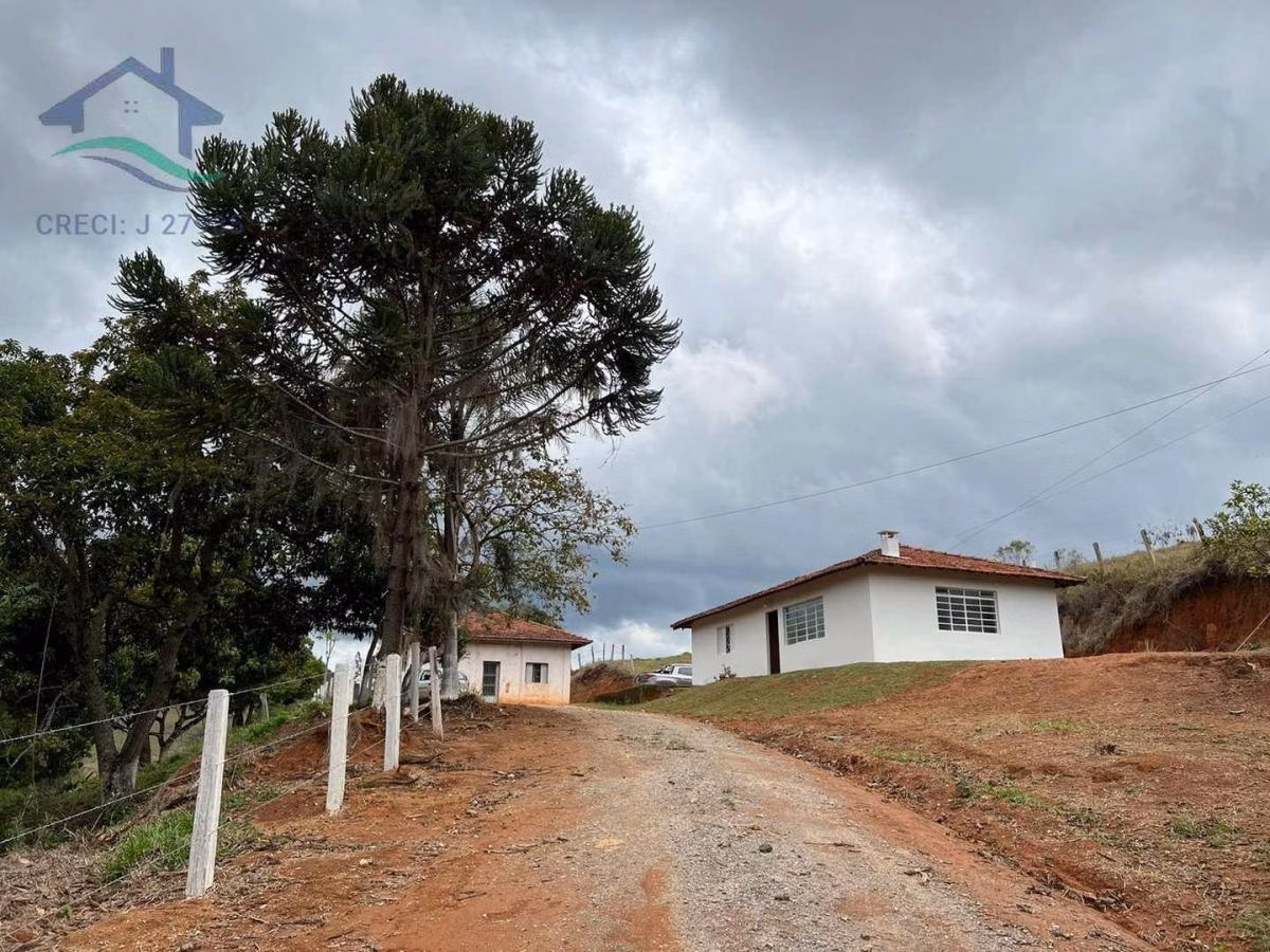 Имение на продажу 15 ha в Piracaia, SP