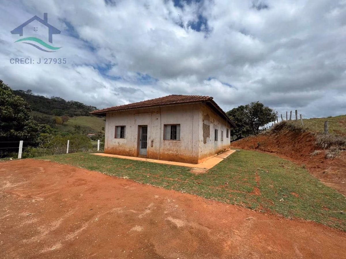 Имение на продажу 15 ha в Piracaia, SP