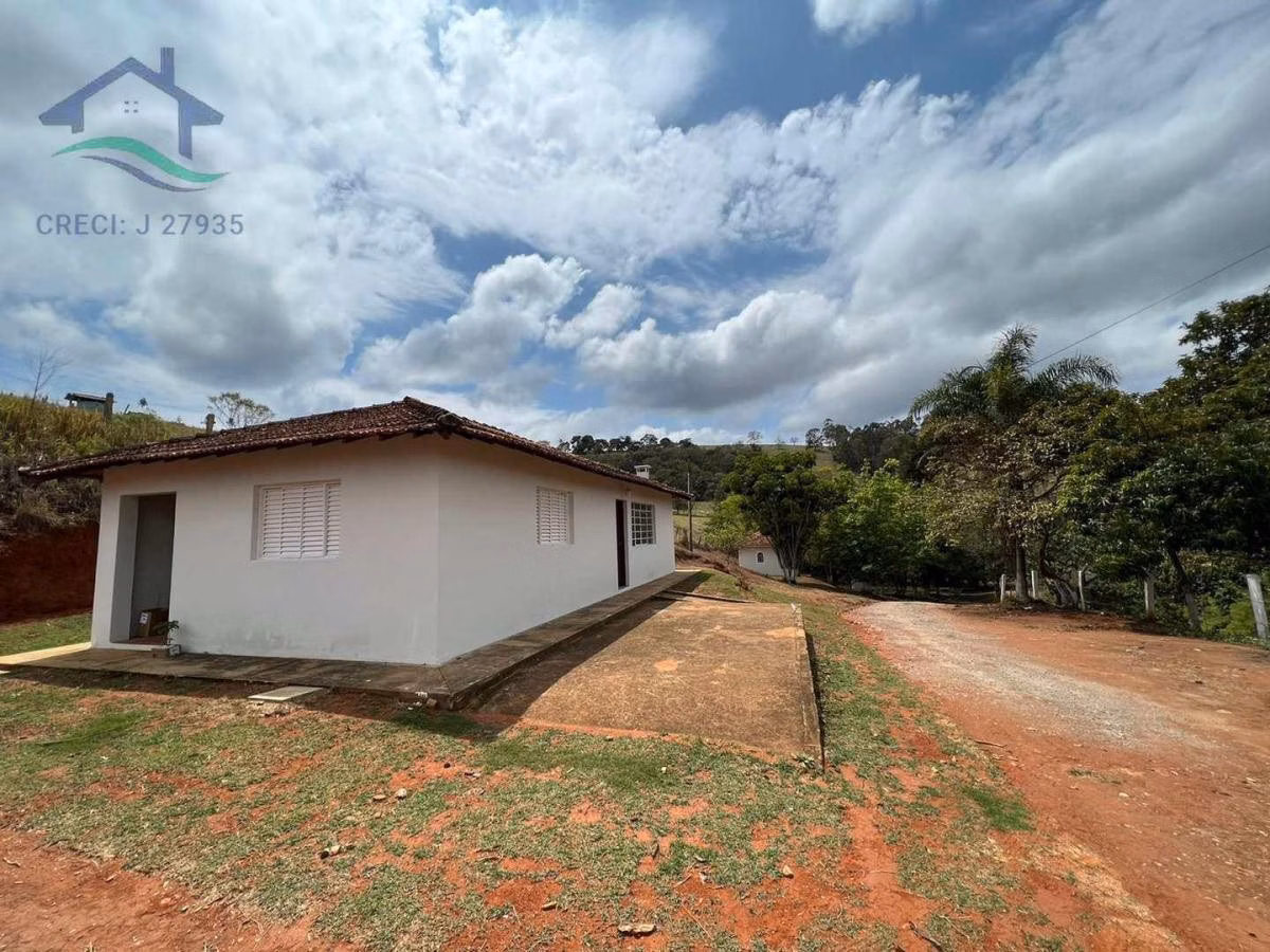 Имение на продажу 15 ha в Piracaia, SP