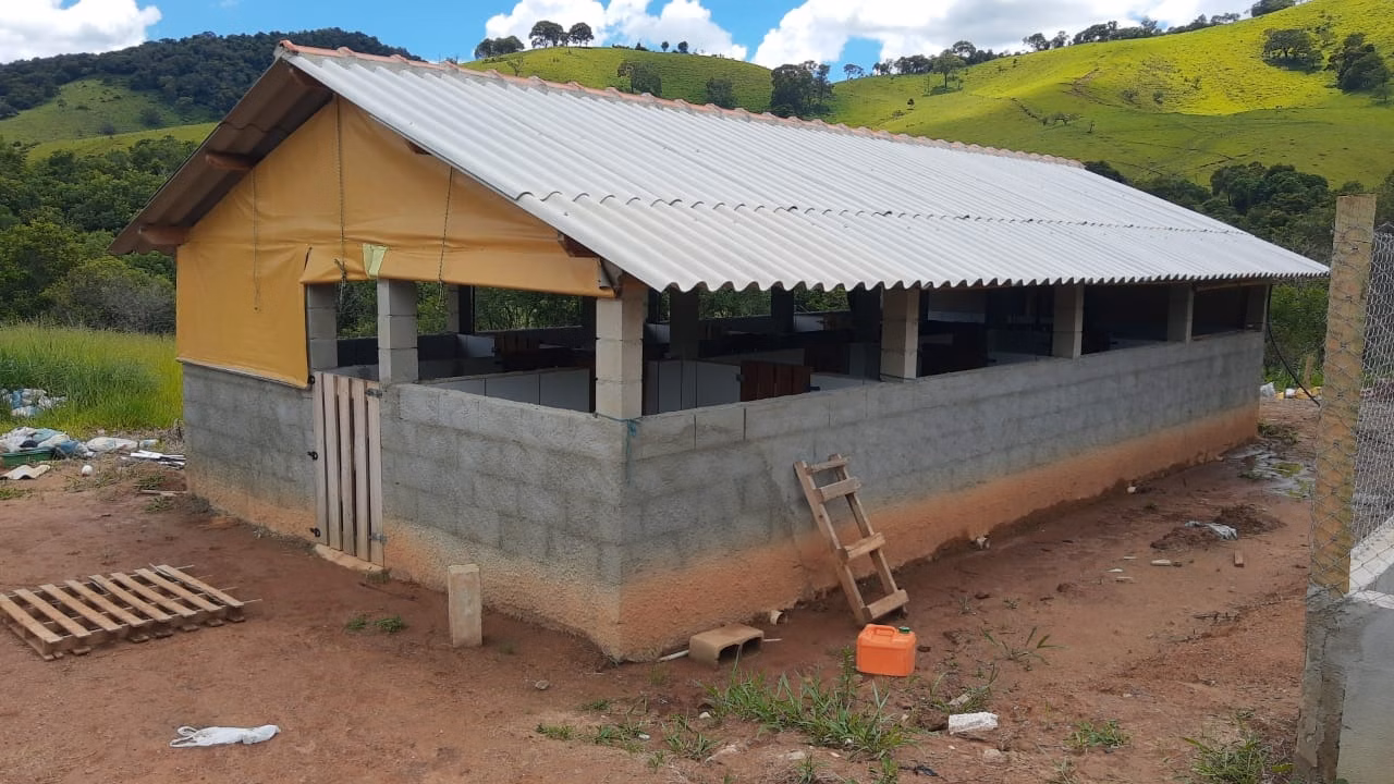 Chácara de 5.938 m² em Cambuí, MG
