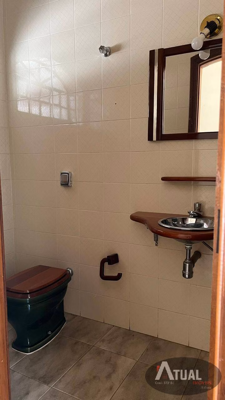 Casa de 3.540 m² em Atibaia, SP