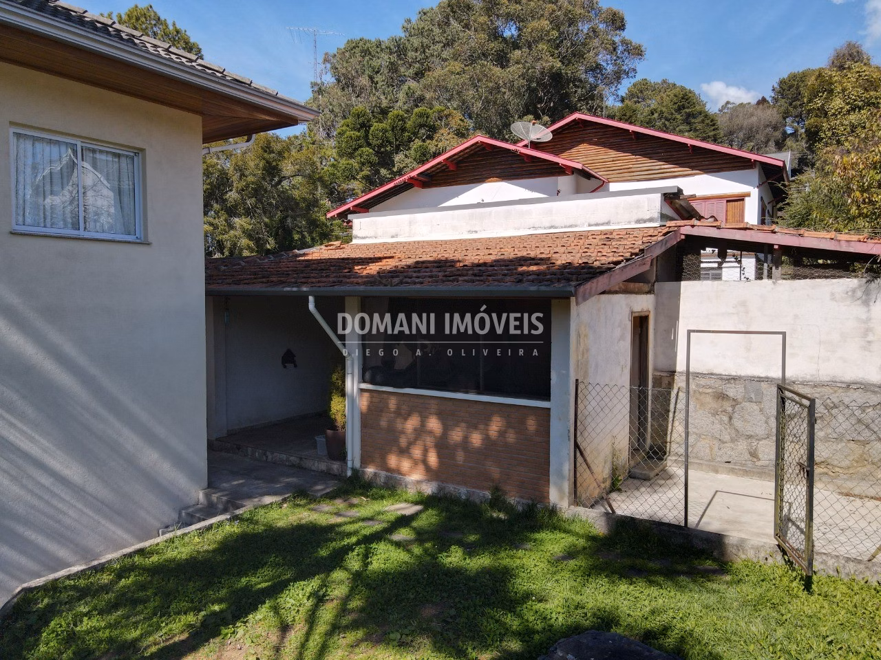 Casa de 580 m² em Campos do Jordão, SP
