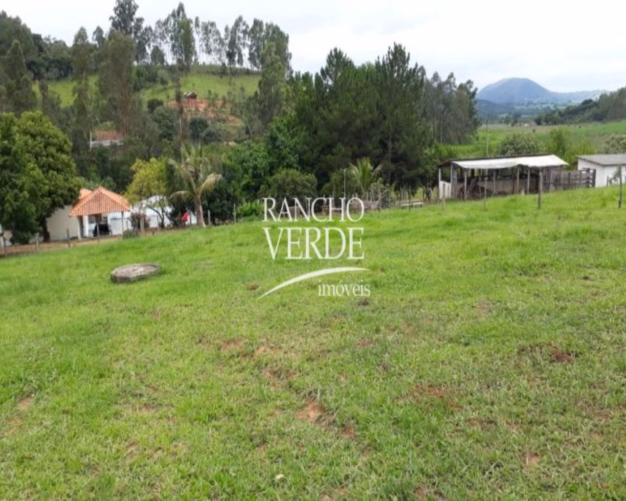 Sítio de 8 ha em Conceição do Rio Verde, MG