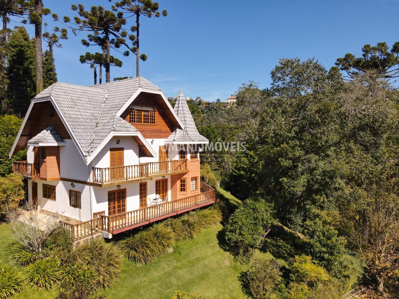 House of 1,830 m² in Campos do Jordão, SP, Brazil