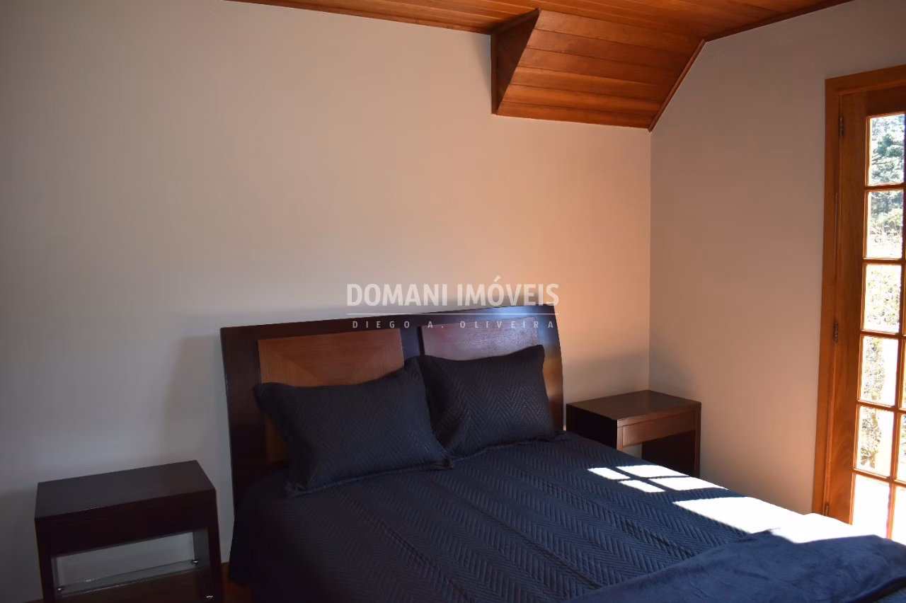 Casa de 1.830 m² em Campos do Jordão, SP