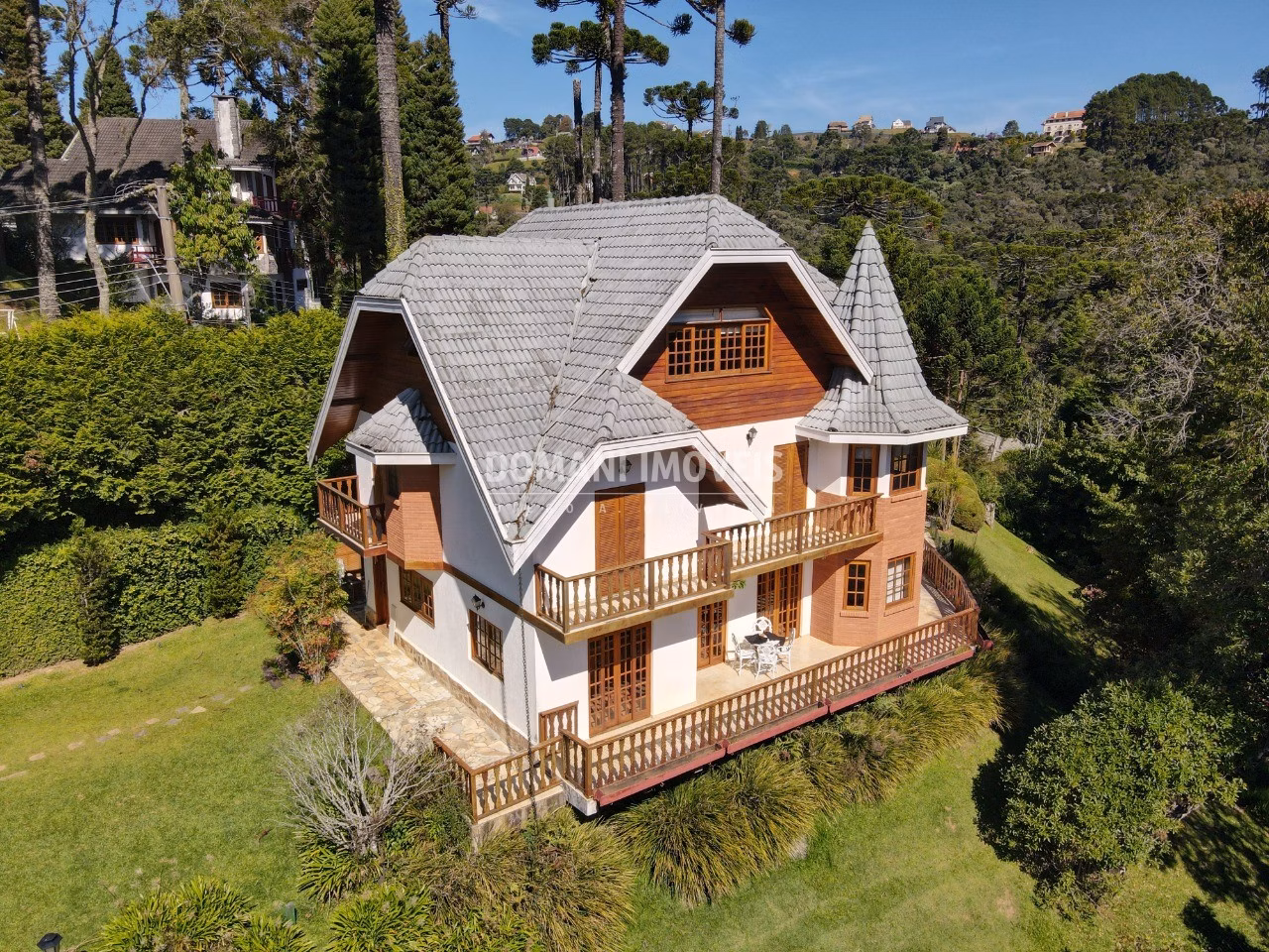 House of 1,830 m² in Campos do Jordão, SP, Brazil