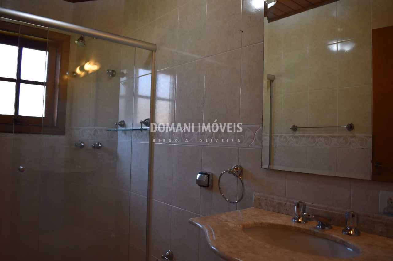 Casa de 1.830 m² em Campos do Jordão, SP