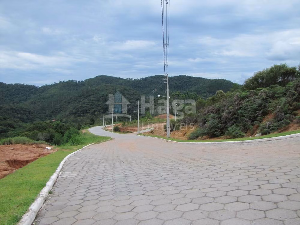 Terreno de 372 m² em Brusque, SC