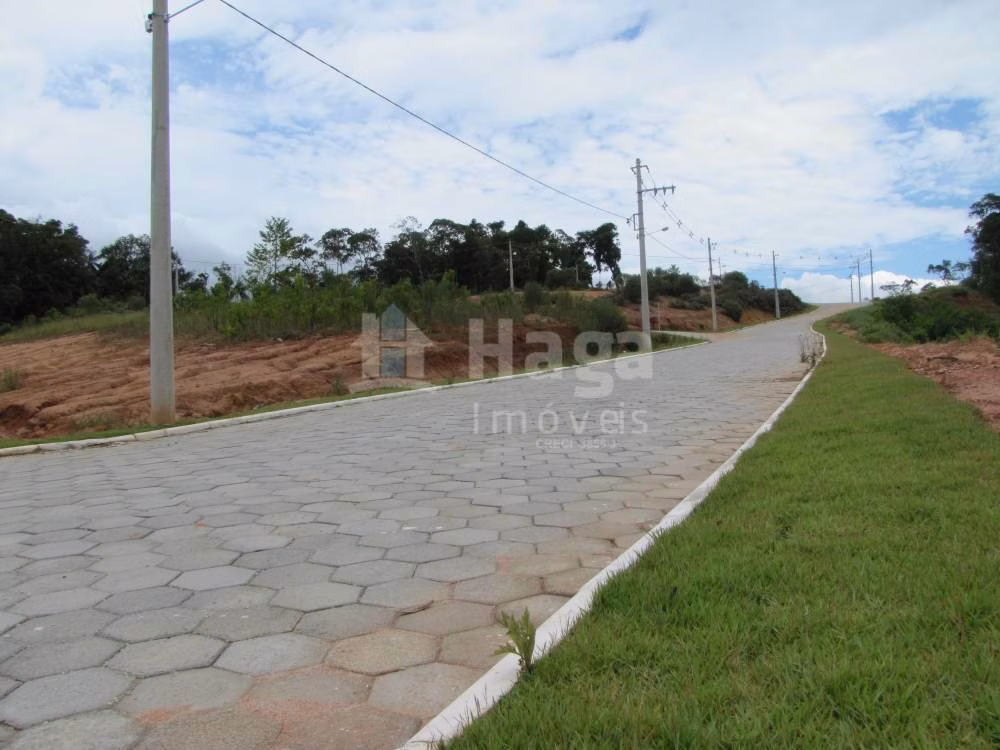 Terreno de 372 m² em Brusque, SC