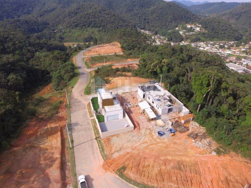 Terreno de 372 m² em Brusque, SC
