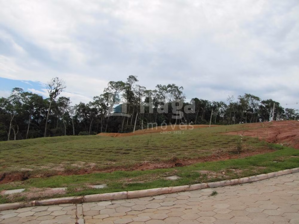 Terreno de 372 m² em Brusque, SC