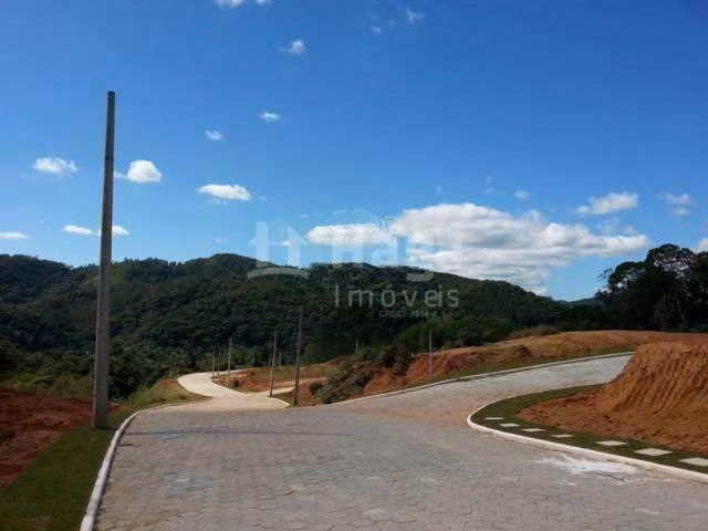 Terreno de 372 m² em Brusque, SC