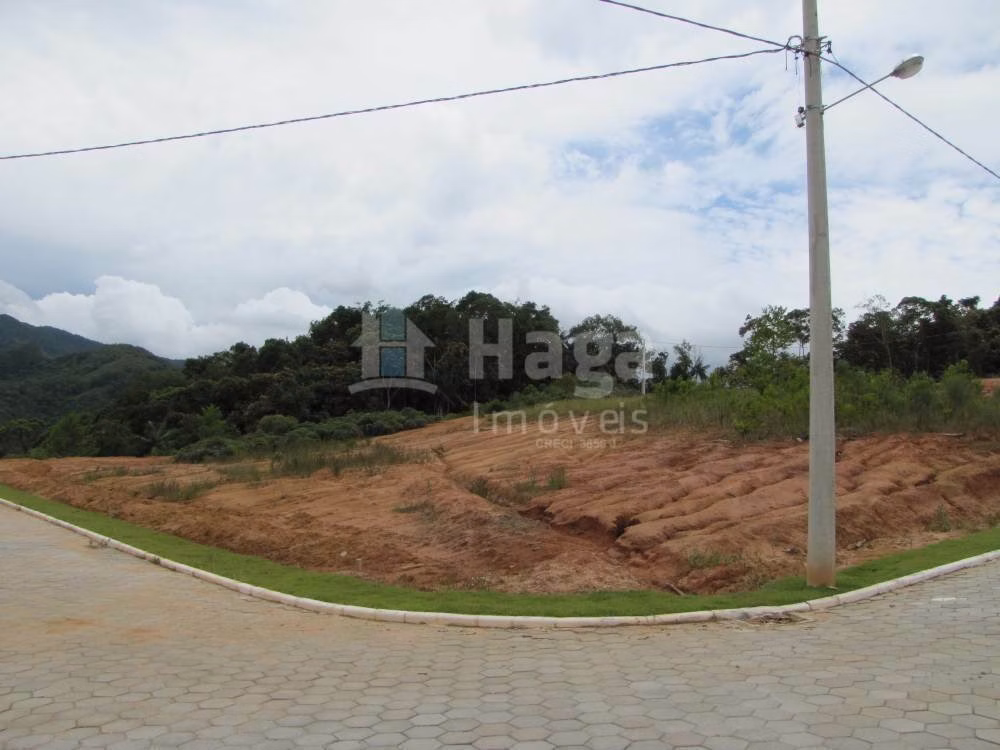 Terreno de 372 m² em Brusque, SC