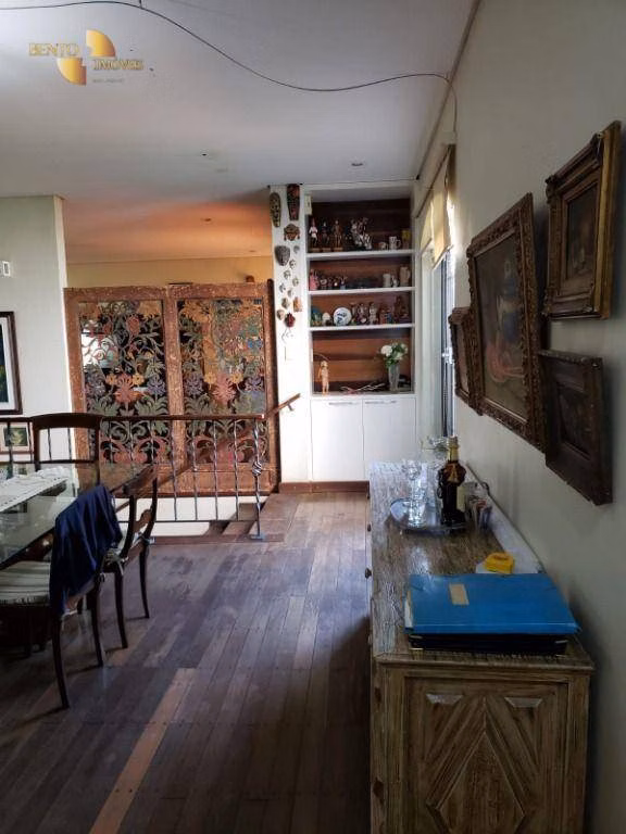 Casa de 1.490 m² em Cuiabá, MT
