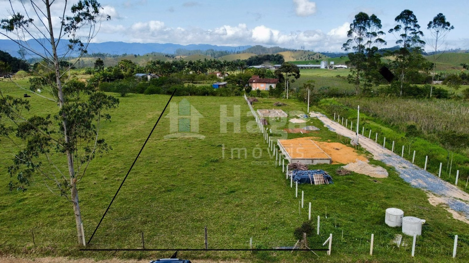 Terreno de 1.700 m² em Canelinha, SC
