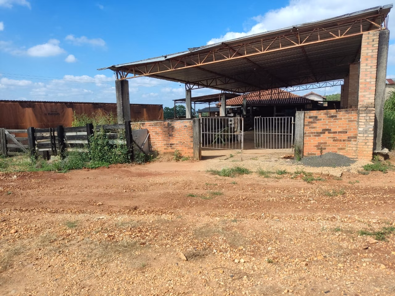 Small farm of 132 acres in Campina do Monte Alegre, SP, Brazil
