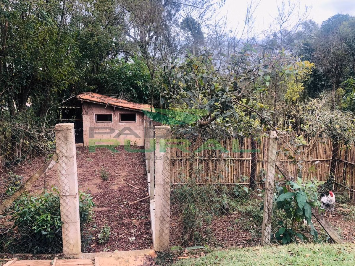 Chácara de 3.514 m² em São Roque, SP