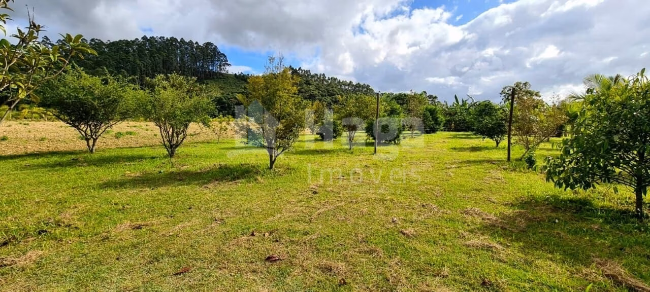 Terreno de 8.000 m² em Canelinha, SC