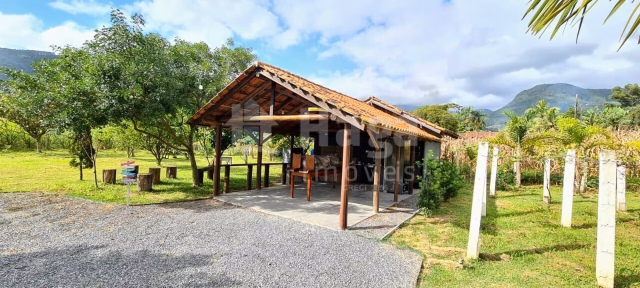 Terreno de 8.000 m² em Canelinha, SC