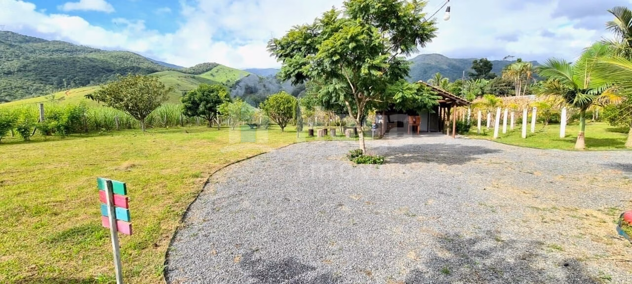 Terreno de 8.000 m² em Canelinha, SC