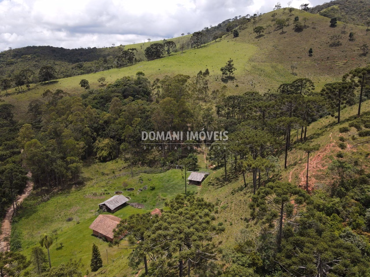 Sítio de 24 ha em Campos do Jordão, SP